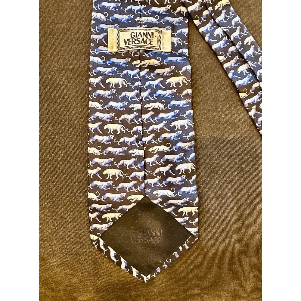 Gianni Versace 100% Silk Blue Navy Tiger‎ Tie Italian Rare 3.5 Wide Designer